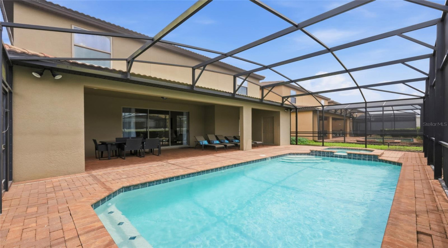 KISSIMMEE, Florida 34747, 8 Bedrooms Bedrooms, ,6 BathroomsBathrooms,Residential,For Sale,LIMA,0,MFRO6431809