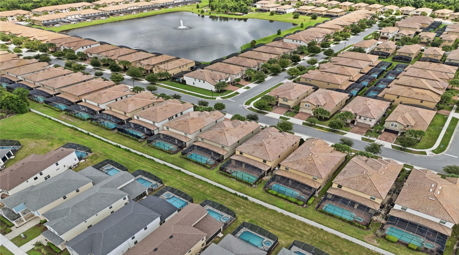 KISSIMMEE, Florida 34747, 8 Bedrooms Bedrooms, ,6 BathroomsBathrooms,Residential,For Sale,LIMA,0,MFRO6431809