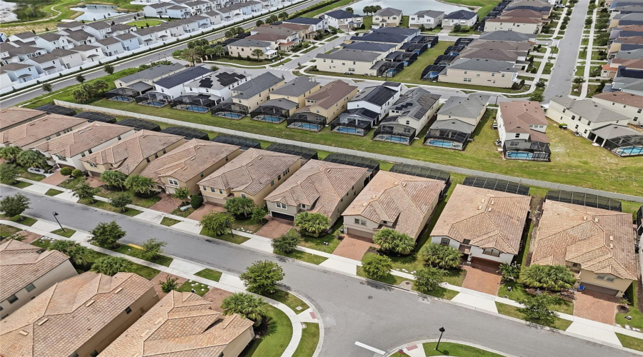 KISSIMMEE, Florida 34747, 8 Bedrooms Bedrooms, ,6 BathroomsBathrooms,Residential,For Sale,LIMA,0,MFRO6431809