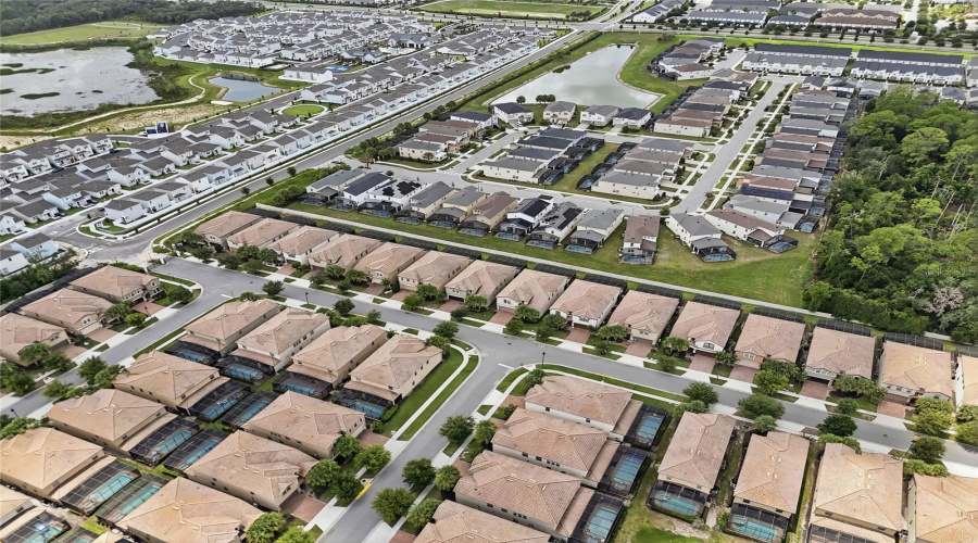KISSIMMEE, Florida 34747, 8 Bedrooms Bedrooms, ,6 BathroomsBathrooms,Residential,For Sale,LIMA,0,MFRO6431809