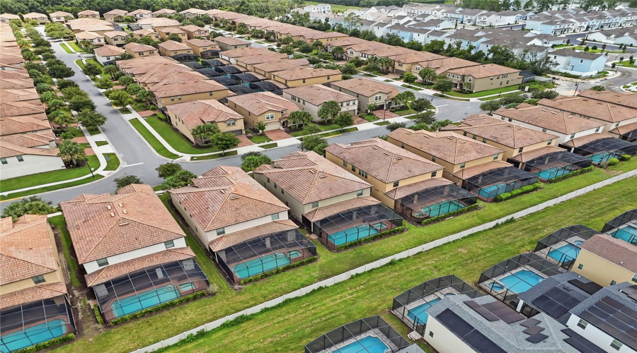 KISSIMMEE, Florida 34747, 8 Bedrooms Bedrooms, ,6 BathroomsBathrooms,Residential,For Sale,LIMA,0,MFRO6431809