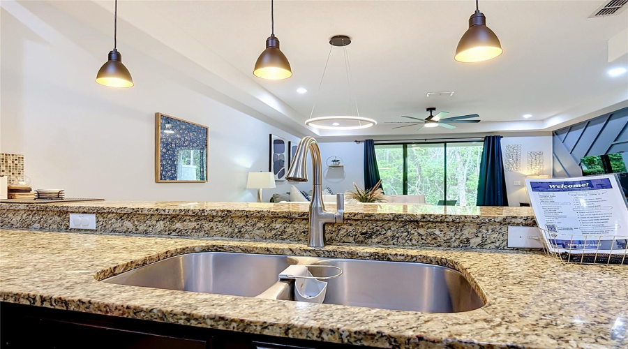 DAVENPORT, Florida 33896, 3 Bedrooms Bedrooms, ,2 BathroomsBathrooms,Residential,For Sale,ROSEVILLE,0,MFRTB8531882