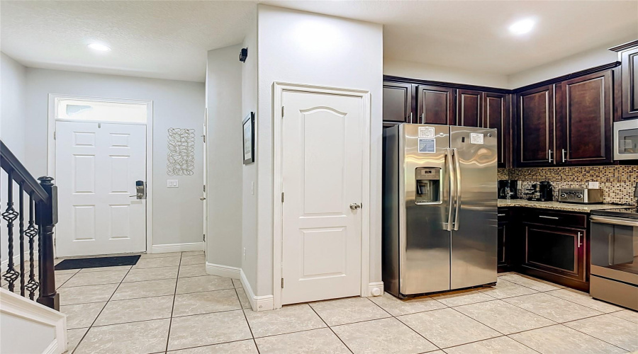 DAVENPORT, Florida 33896, 3 Bedrooms Bedrooms, ,2 BathroomsBathrooms,Residential,For Sale,ROSEVILLE,0,MFRTB8531882