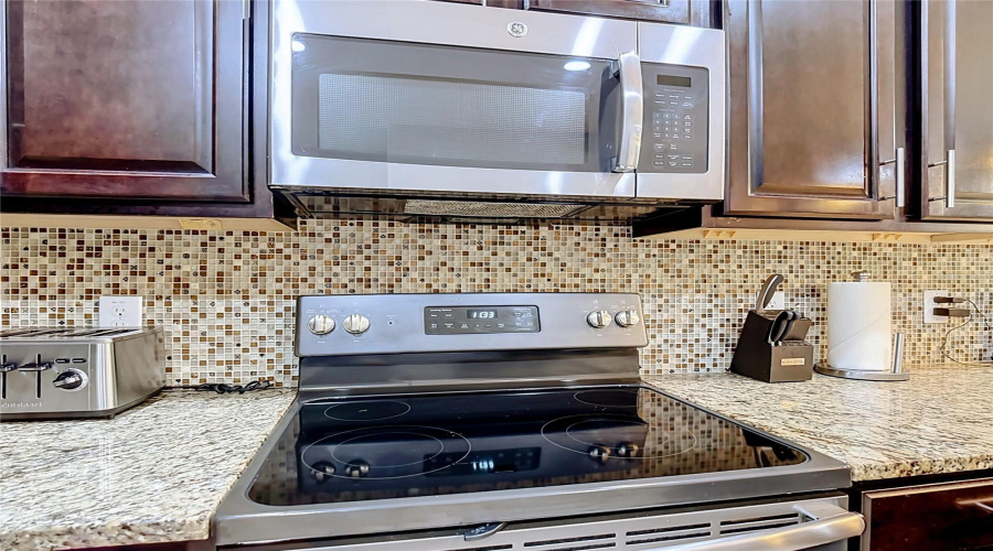 DAVENPORT, Florida 33896, 3 Bedrooms Bedrooms, ,2 BathroomsBathrooms,Residential,For Sale,ROSEVILLE,0,MFRTB8531882