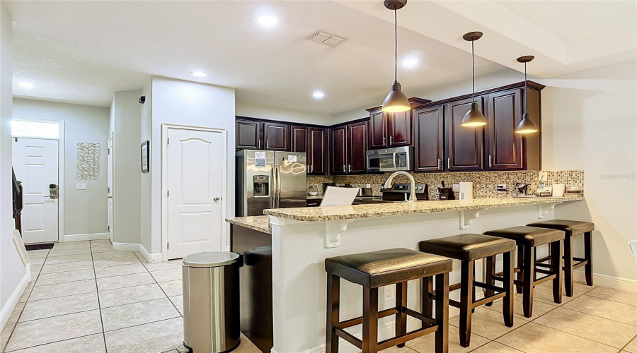 DAVENPORT, Florida 33896, 3 Bedrooms Bedrooms, ,2 BathroomsBathrooms,Residential,For Sale,ROSEVILLE,0,MFRTB8531882