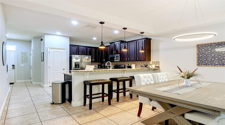 DAVENPORT, Florida 33896, 3 Bedrooms Bedrooms, ,2 BathroomsBathrooms,Residential,For Sale,ROSEVILLE,0,MFRTB8531882