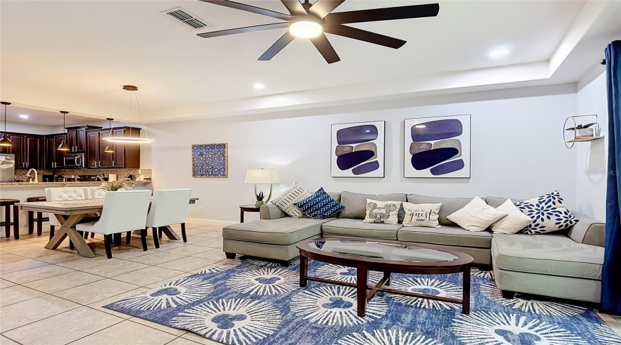 DAVENPORT, Florida 33896, 3 Bedrooms Bedrooms, ,2 BathroomsBathrooms,Residential,For Sale,ROSEVILLE,0,MFRTB8531882