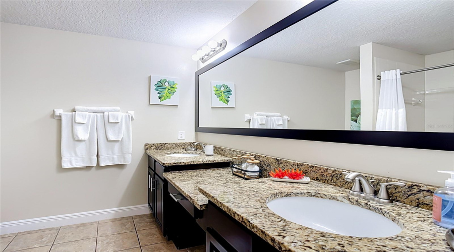 DAVENPORT, Florida 33896, 3 Bedrooms Bedrooms, ,2 BathroomsBathrooms,Residential,For Sale,ROSEVILLE,0,MFRTB8531882