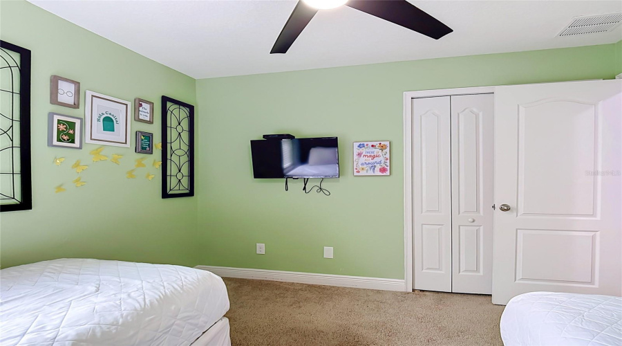 DAVENPORT, Florida 33896, 3 Bedrooms Bedrooms, ,2 BathroomsBathrooms,Residential,For Sale,ROSEVILLE,0,MFRTB8531882