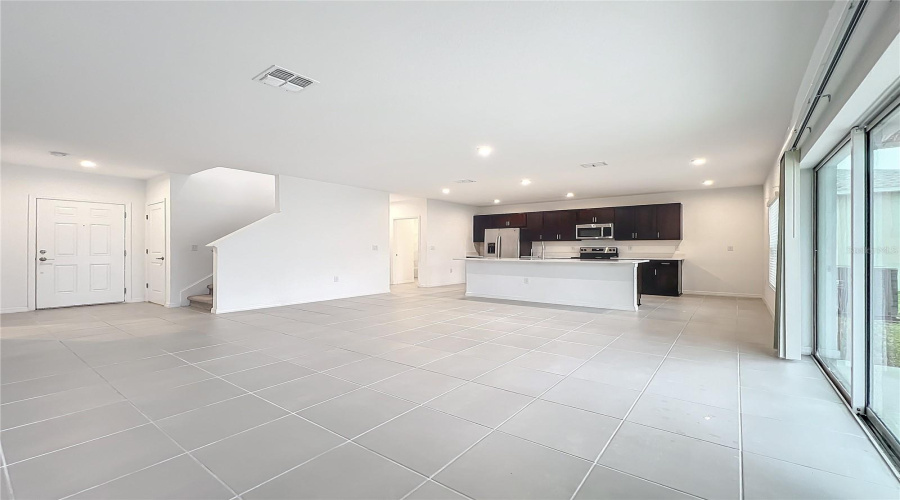 DAVENPORT, Florida 33897, 5 Bedrooms Bedrooms, ,3 BathroomsBathrooms,Residential,For Sale,COSTA BLANCA WAY,0,MFRO6432926