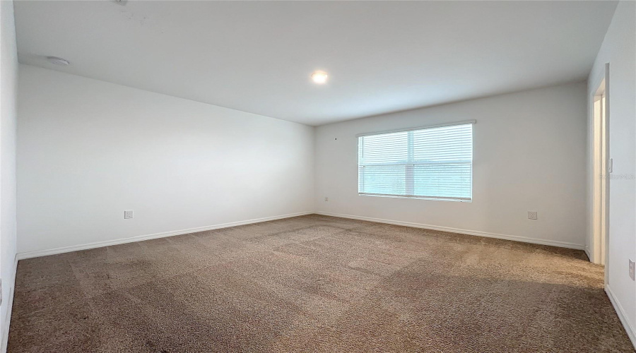 DAVENPORT, Florida 33897, 5 Bedrooms Bedrooms, ,3 BathroomsBathrooms,Residential,For Sale,COSTA BLANCA WAY,0,MFRO6432926