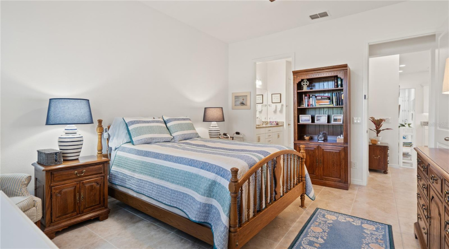 KISSIMMEE, Florida 34747, 2 Bedrooms Bedrooms, ,2 BathroomsBathrooms,Residential,For Sale,FLORA PASS,0,MFRO6432911