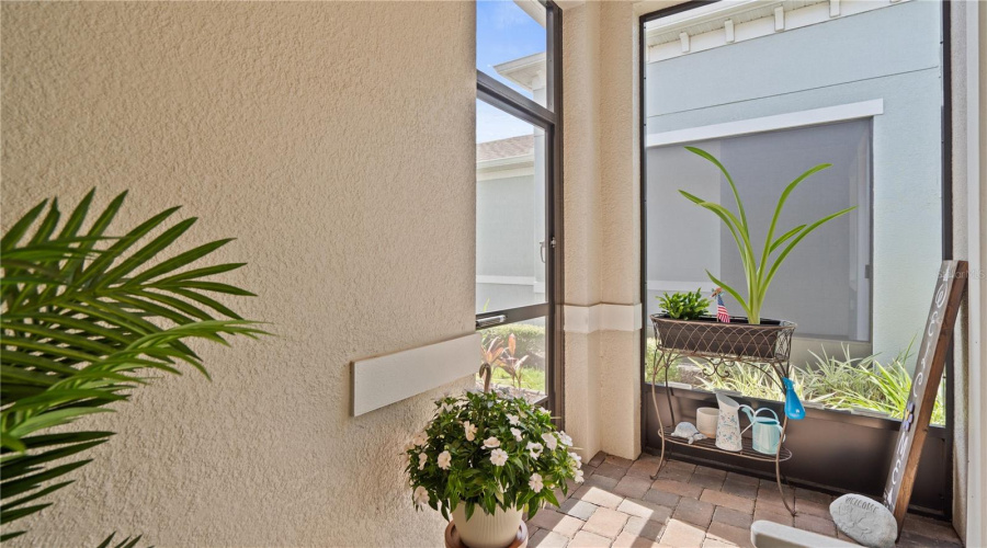 KISSIMMEE, Florida 34747, 2 Bedrooms Bedrooms, ,2 BathroomsBathrooms,Residential,For Sale,FLORA PASS,0,MFRO6432911