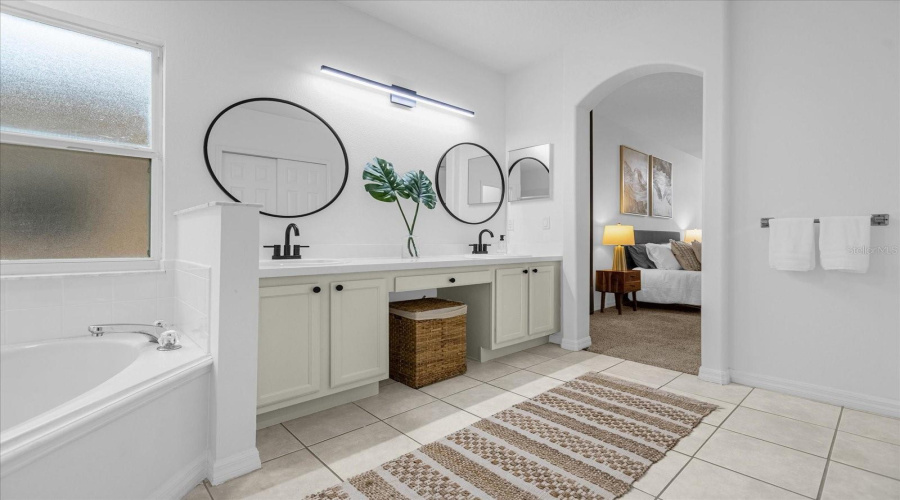 DAVENPORT, Florida 33897, 5 Bedrooms Bedrooms, ,3 BathroomsBathrooms,Residential,For Sale,CASSIA,0,MFRO6432979