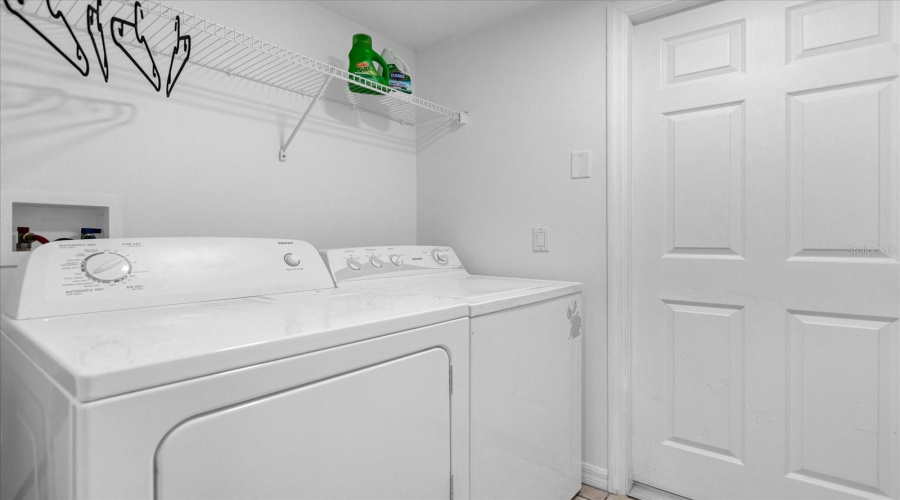 DAVENPORT, Florida 33897, 5 Bedrooms Bedrooms, ,3 BathroomsBathrooms,Residential,For Sale,CASSIA,0,MFRO6432979