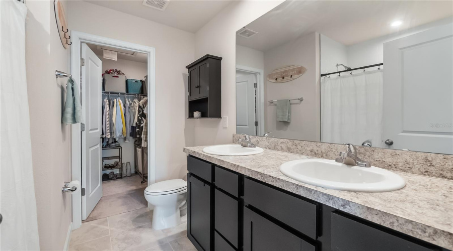 DAVENPORT, Florida 33837, 3 Bedrooms Bedrooms, ,2 BathroomsBathrooms,Residential,For Sale,SEDGEWICK,0,MFRO6431405