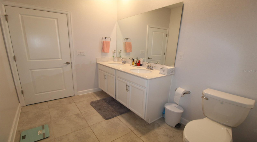 DAVENPORT, Florida 33896, 2 Bedrooms Bedrooms, ,2 BathroomsBathrooms,Residential,For Sale,TRAPPERS TRAIL,0,MFRO6186988
