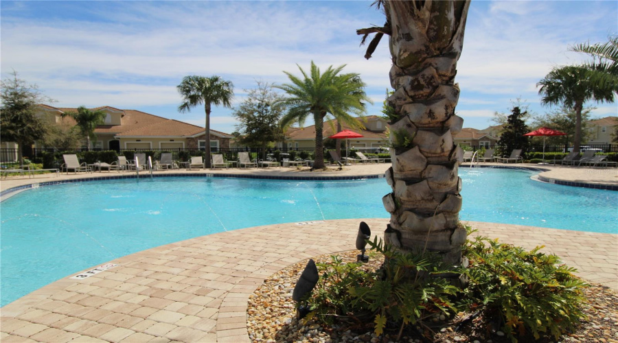 DAVENPORT, Florida 33896, 2 Bedrooms Bedrooms, ,2 BathroomsBathrooms,Residential,For Sale,TRAPPERS TRAIL,0,MFRO6186988