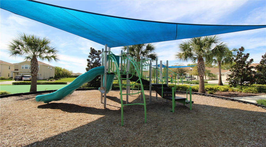 DAVENPORT, Florida 33896, 2 Bedrooms Bedrooms, ,2 BathroomsBathrooms,Residential,For Sale,TRAPPERS TRAIL,0,MFRO6186988