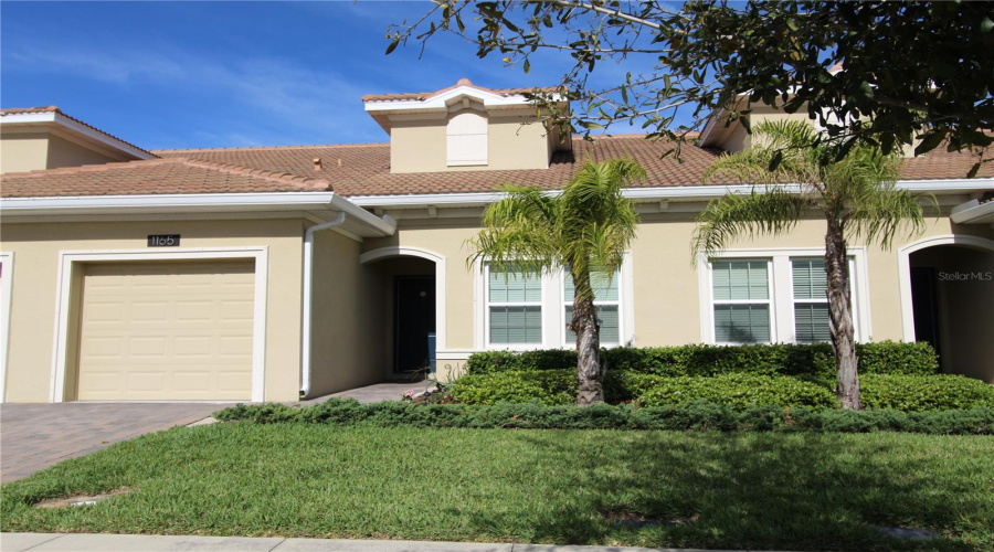 DAVENPORT, Florida 33896, 2 Bedrooms Bedrooms, ,2 BathroomsBathrooms,Residential,For Sale,TRAPPERS TRAIL,0,MFRO6186988