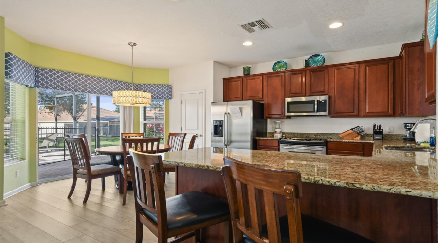 KISSIMMEE, Florida 34747, 6 Bedrooms Bedrooms, ,4 BathroomsBathrooms,Residential,For Sale,HOLTROCK,0,MFRO6432734