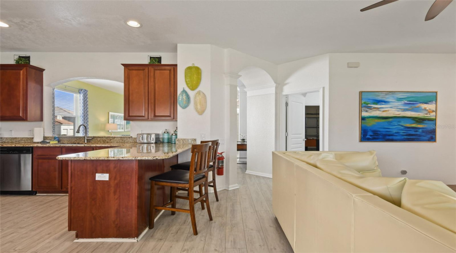KISSIMMEE, Florida 34747, 6 Bedrooms Bedrooms, ,4 BathroomsBathrooms,Residential,For Sale,HOLTROCK,0,MFRO6432734