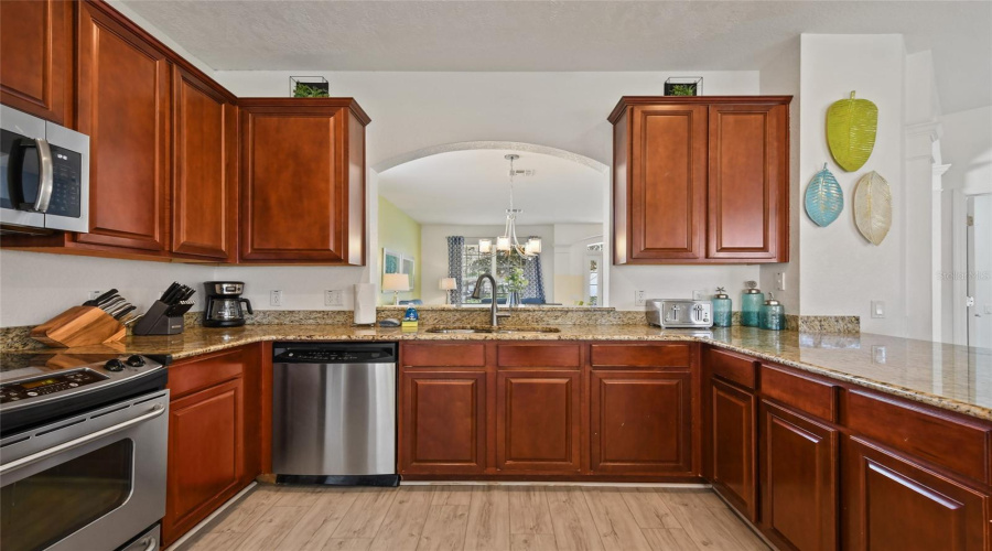 KISSIMMEE, Florida 34747, 6 Bedrooms Bedrooms, ,4 BathroomsBathrooms,Residential,For Sale,HOLTROCK,0,MFRO6432734