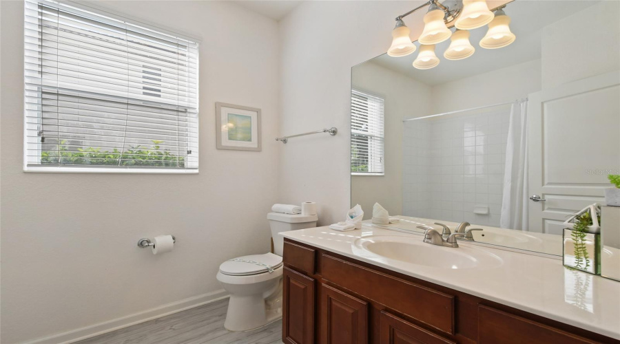 KISSIMMEE, Florida 34747, 6 Bedrooms Bedrooms, ,4 BathroomsBathrooms,Residential,For Sale,HOLTROCK,0,MFRO6432734