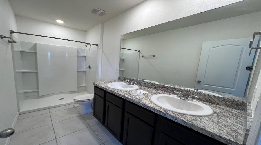 DAVENPORT, Florida 33837, 3 Bedrooms Bedrooms, ,2 BathroomsBathrooms,Residential,For Sale,YELLOW FINCH,0,MFRO6433063