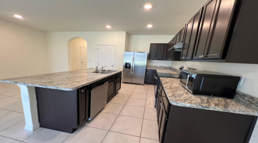 DAVENPORT, Florida 33837, 3 Bedrooms Bedrooms, ,2 BathroomsBathrooms,Residential,For Sale,YELLOW FINCH,0,MFRO6433063