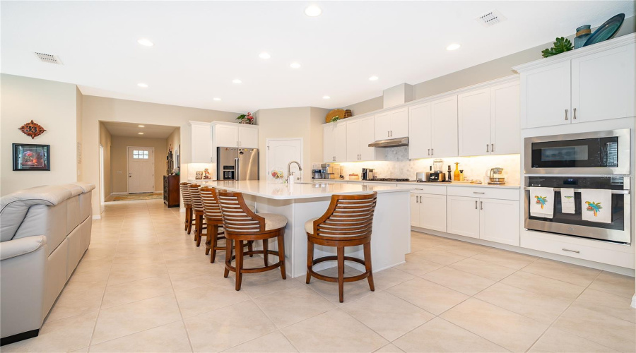 KISSIMMEE, Florida 34747, 3 Bedrooms Bedrooms, ,2 BathroomsBathrooms,Residential,For Sale,FOUR SEASONS,0,MFRO6432349
