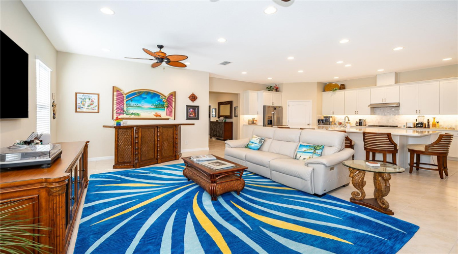 KISSIMMEE, Florida 34747, 3 Bedrooms Bedrooms, ,2 BathroomsBathrooms,Residential,For Sale,FOUR SEASONS,0,MFRO6432349
