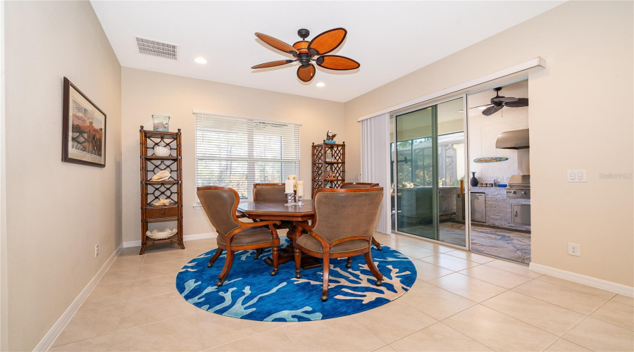 KISSIMMEE, Florida 34747, 3 Bedrooms Bedrooms, ,2 BathroomsBathrooms,Residential,For Sale,FOUR SEASONS,0,MFRO6432349