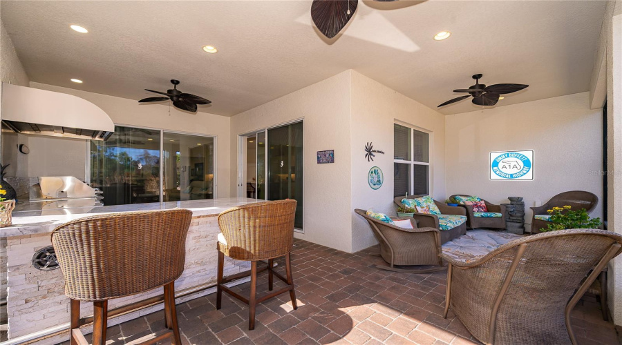 KISSIMMEE, Florida 34747, 3 Bedrooms Bedrooms, ,2 BathroomsBathrooms,Residential,For Sale,FOUR SEASONS,0,MFRO6432349