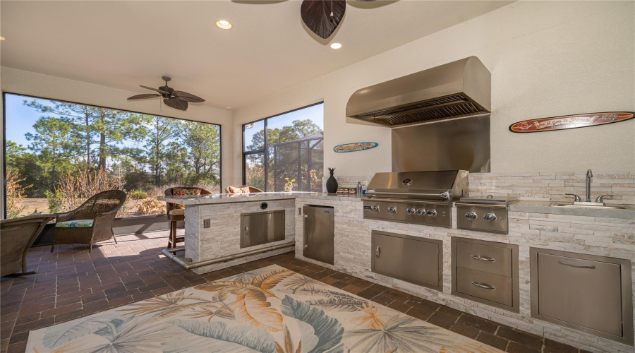 KISSIMMEE, Florida 34747, 3 Bedrooms Bedrooms, ,2 BathroomsBathrooms,Residential,For Sale,FOUR SEASONS,0,MFRO6432349