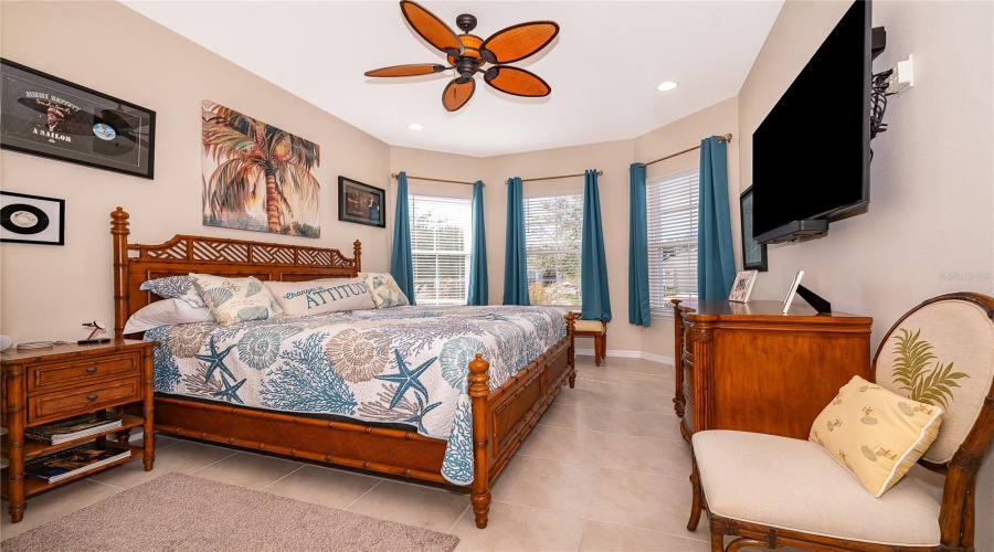 KISSIMMEE, Florida 34747, 3 Bedrooms Bedrooms, ,2 BathroomsBathrooms,Residential,For Sale,FOUR SEASONS,0,MFRO6432349