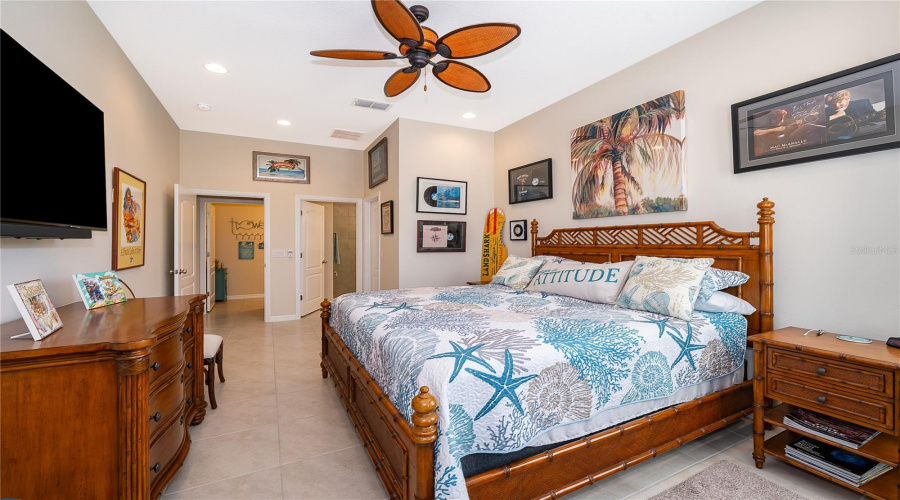 KISSIMMEE, Florida 34747, 3 Bedrooms Bedrooms, ,2 BathroomsBathrooms,Residential,For Sale,FOUR SEASONS,0,MFRO6432349