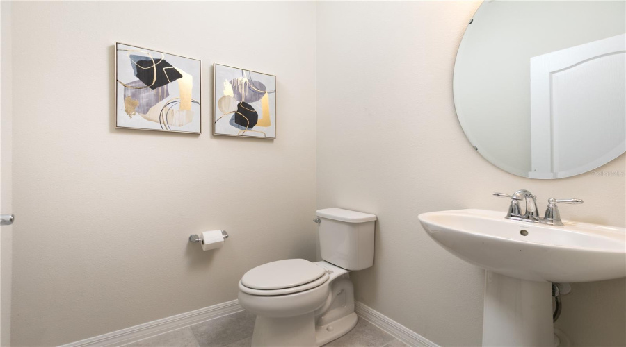 DAVENPORT, Florida 33837, 5 Bedrooms Bedrooms, ,5 BathroomsBathrooms,Residential,For Sale,OAKMOSS,0,MFRO6432355