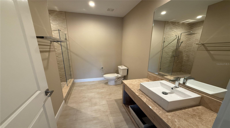 KISSIMMEE, Florida 34747, 4 Bedrooms Bedrooms, ,4 BathroomsBathrooms,Residential,For Sale,ROCKEFELLER WAY,0,MFRO6432033