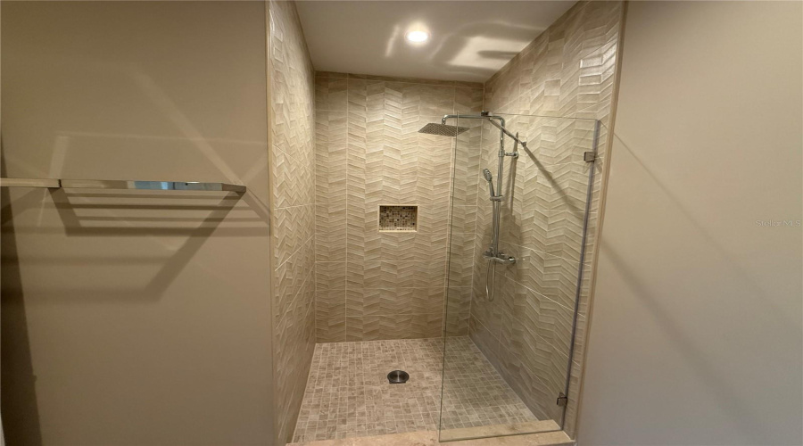 KISSIMMEE, Florida 34747, 4 Bedrooms Bedrooms, ,4 BathroomsBathrooms,Residential,For Sale,ROCKEFELLER WAY,0,MFRO6432033