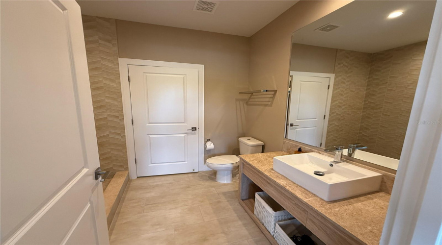 KISSIMMEE, Florida 34747, 4 Bedrooms Bedrooms, ,4 BathroomsBathrooms,Residential,For Sale,ROCKEFELLER WAY,0,MFRO6432033