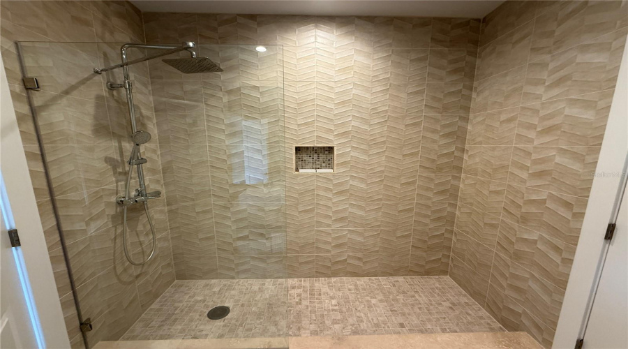 KISSIMMEE, Florida 34747, 4 Bedrooms Bedrooms, ,4 BathroomsBathrooms,Residential,For Sale,ROCKEFELLER WAY,0,MFRO6432033