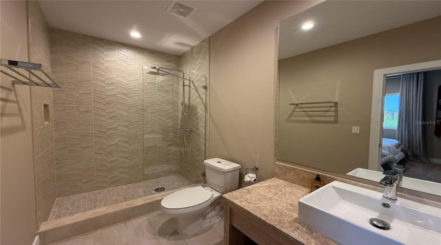 KISSIMMEE, Florida 34747, 4 Bedrooms Bedrooms, ,4 BathroomsBathrooms,Residential,For Sale,ROCKEFELLER WAY,0,MFRO6432033