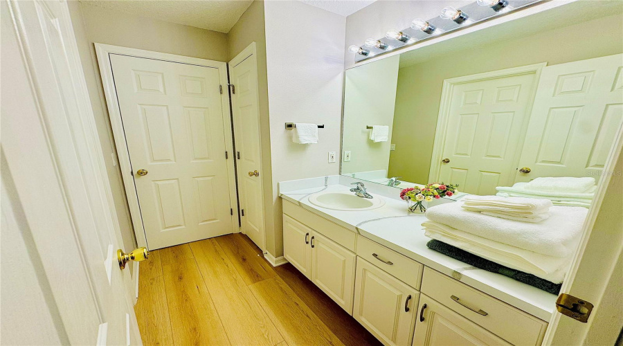 KISSIMMEE, Florida 34746, 4 Bedrooms Bedrooms, ,3 BathroomsBathrooms,Residential,For Sale,CUMBRIAN LAKES,0,MFRO6433007