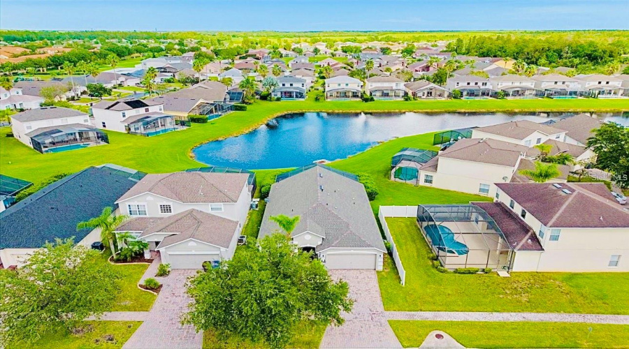 KISSIMMEE, Florida 34746, 4 Bedrooms Bedrooms, ,3 BathroomsBathrooms,Residential,For Sale,CUMBRIAN LAKES,0,MFRO6433007