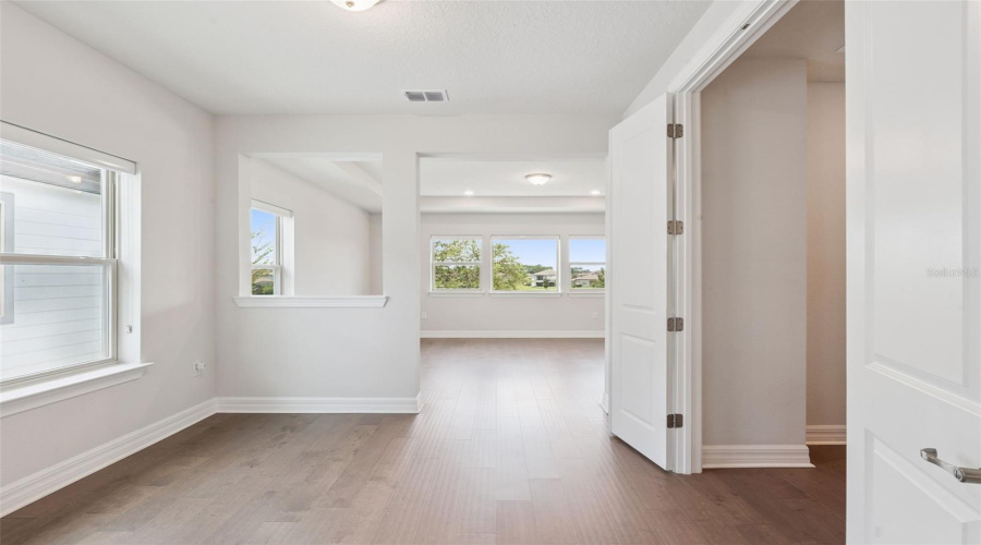 ORLANDO, Florida 32836, 4 Bedrooms Bedrooms, ,3 BathroomsBathrooms,Residential,For Sale,WOODLAND FOREST,0,MFRO6431081