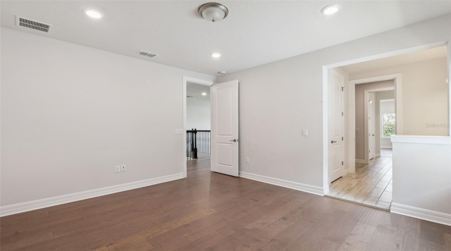 ORLANDO, Florida 32836, 4 Bedrooms Bedrooms, ,3 BathroomsBathrooms,Residential,For Sale,WOODLAND FOREST,0,MFRO6431081