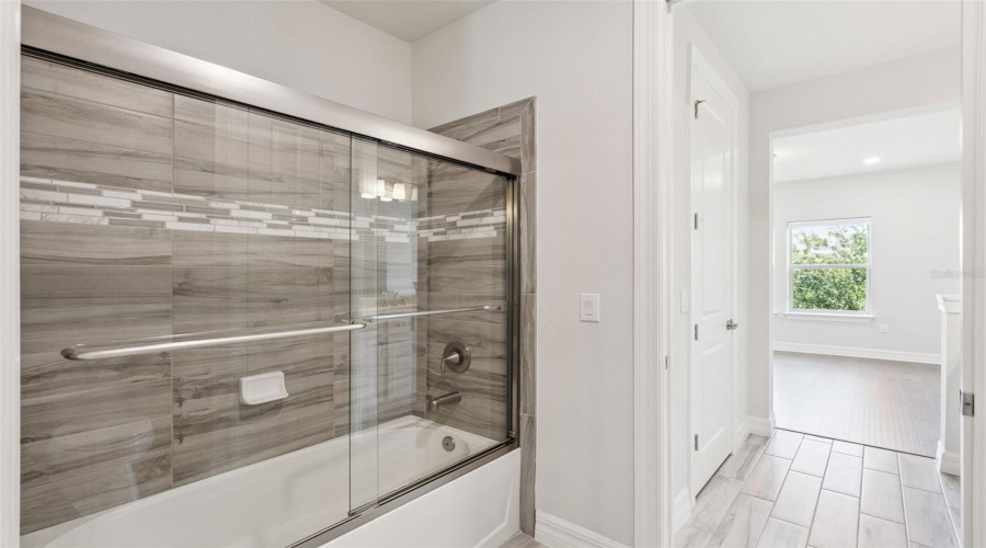 ORLANDO, Florida 32836, 4 Bedrooms Bedrooms, ,3 BathroomsBathrooms,Residential,For Sale,WOODLAND FOREST,0,MFRO6431081