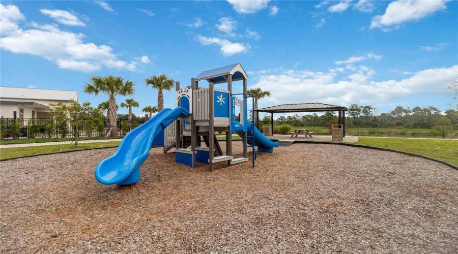 DAVENPORT, Florida 33896, 4 Bedrooms Bedrooms, ,3 BathroomsBathrooms,Residential,For Sale,NINE IRON,0,MFRO6425815