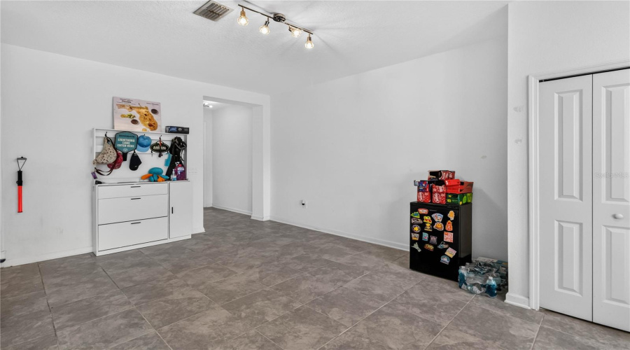 DAVENPORT, Florida 33896, 4 Bedrooms Bedrooms, ,3 BathroomsBathrooms,Residential,For Sale,NINE IRON,0,MFRO6425815